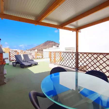 By Wave Holiday home *